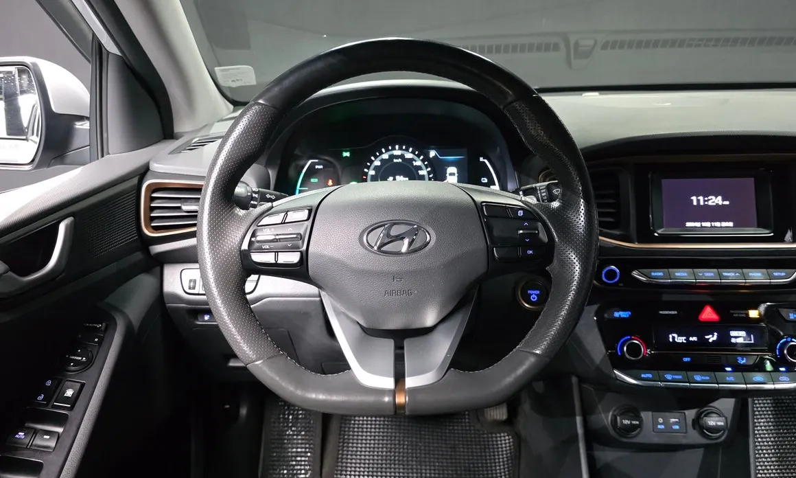 Hyundai Ioniq