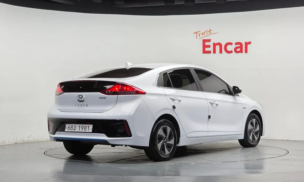 Hyundai Ioniq