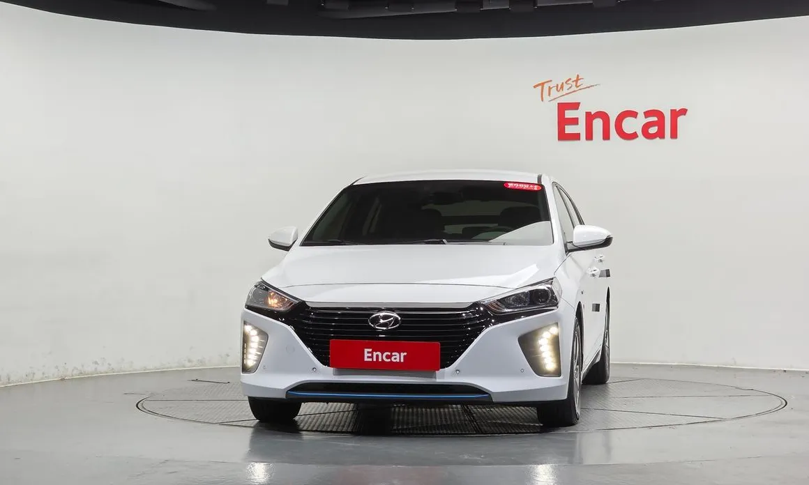 Hyundai Ioniq