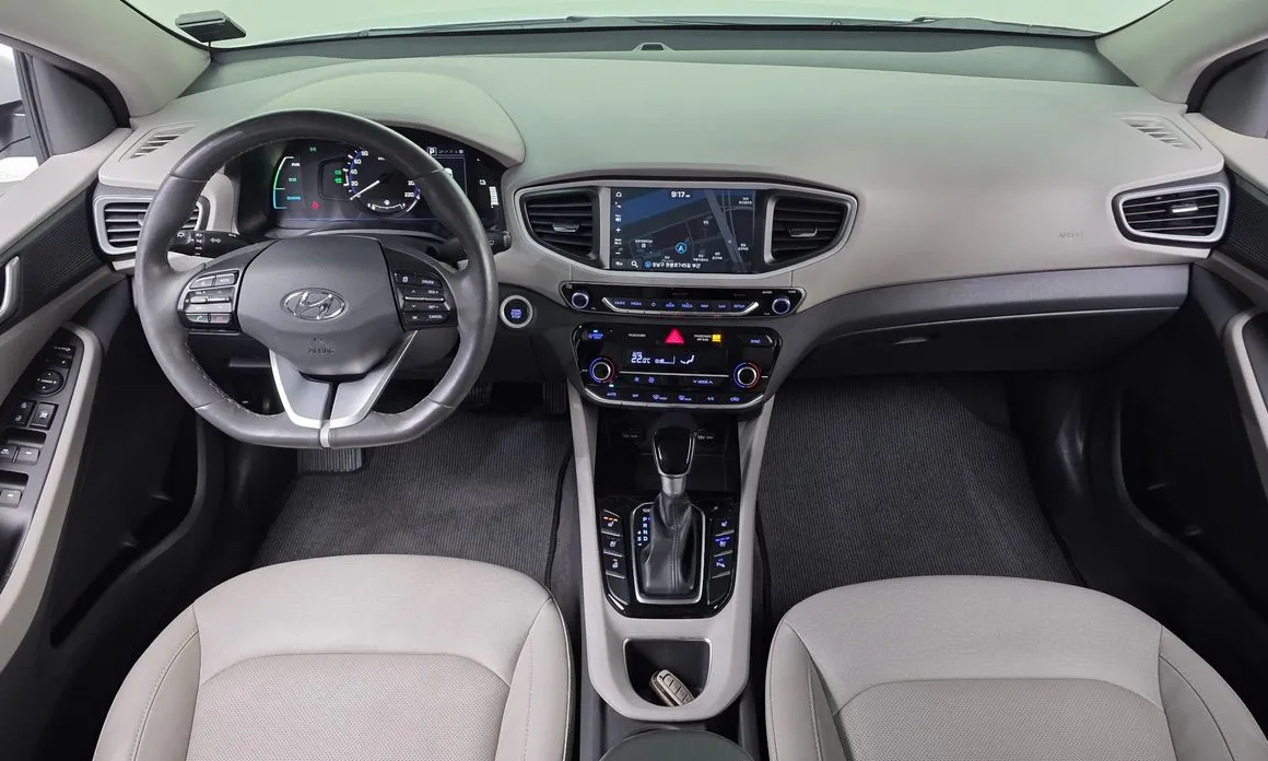 Hyundai Ioniq