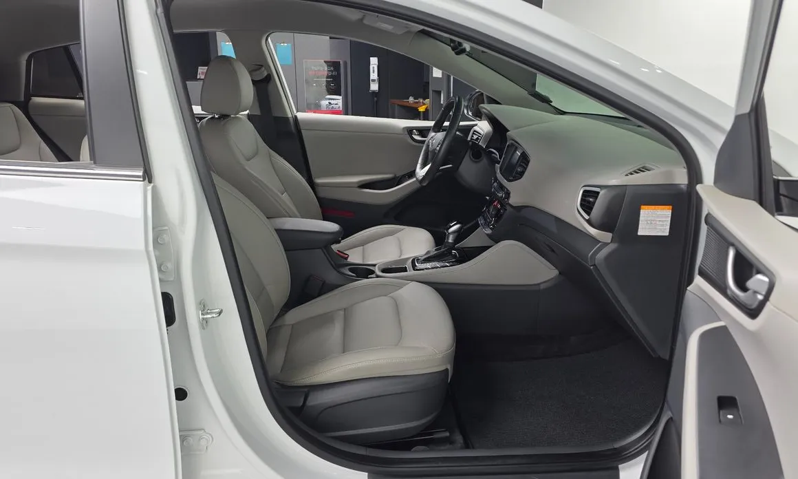 Hyundai Ioniq