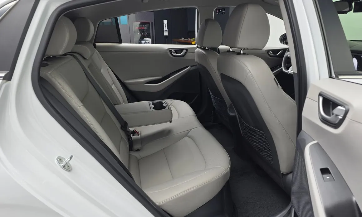 Hyundai Ioniq