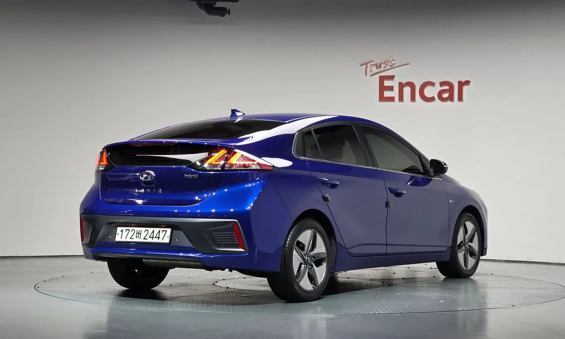 Hyundai Ioniq