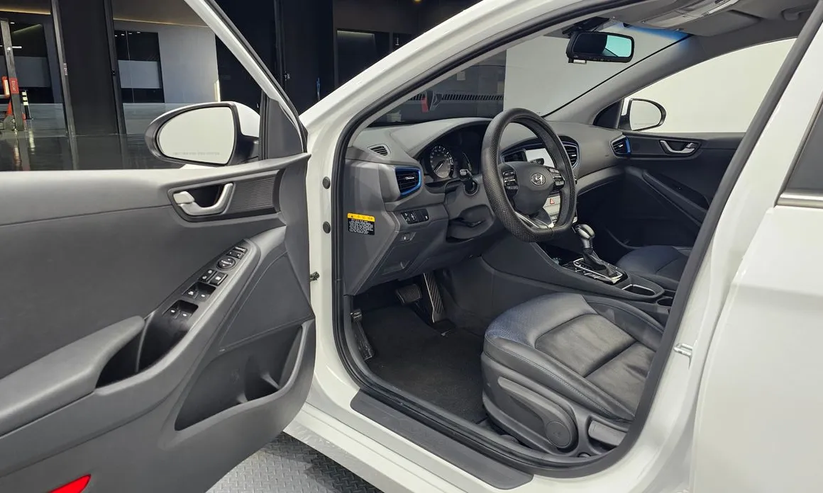 Hyundai Ioniq