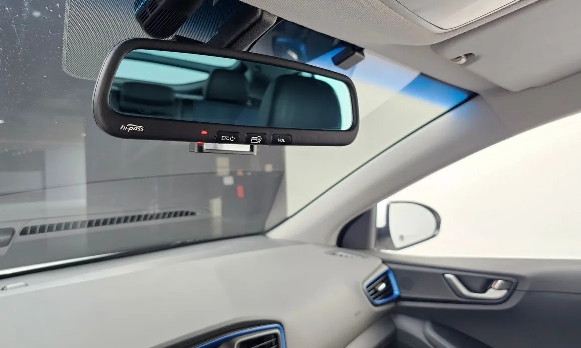 Hyundai Ioniq