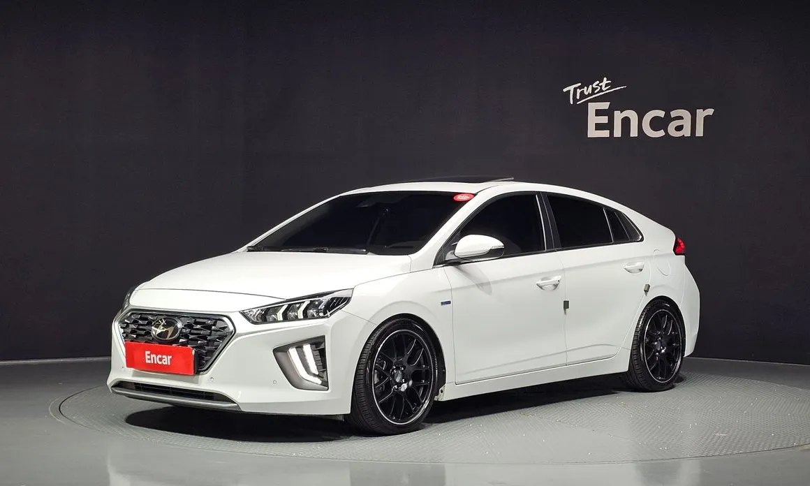 Hyundai Ioniq