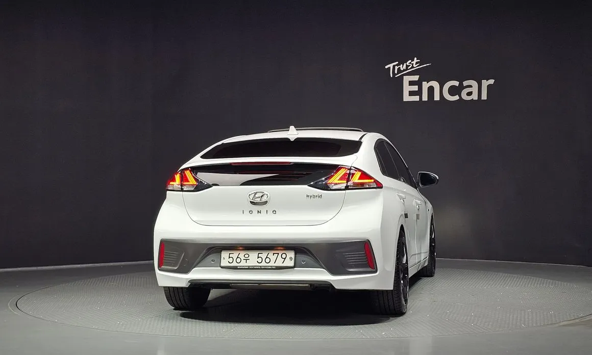 Hyundai Ioniq