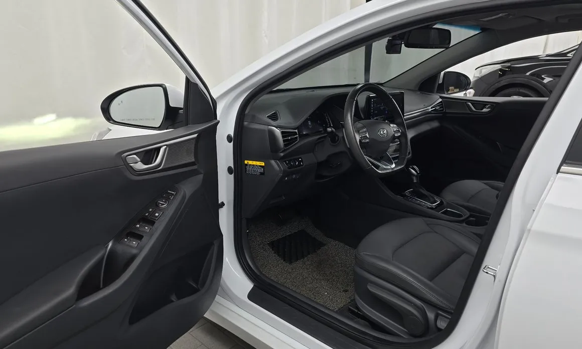 Hyundai Ioniq