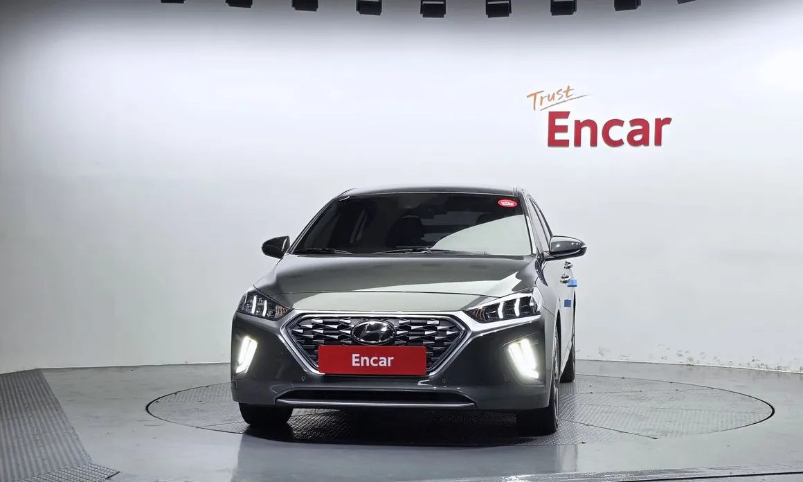 Hyundai Ioniq