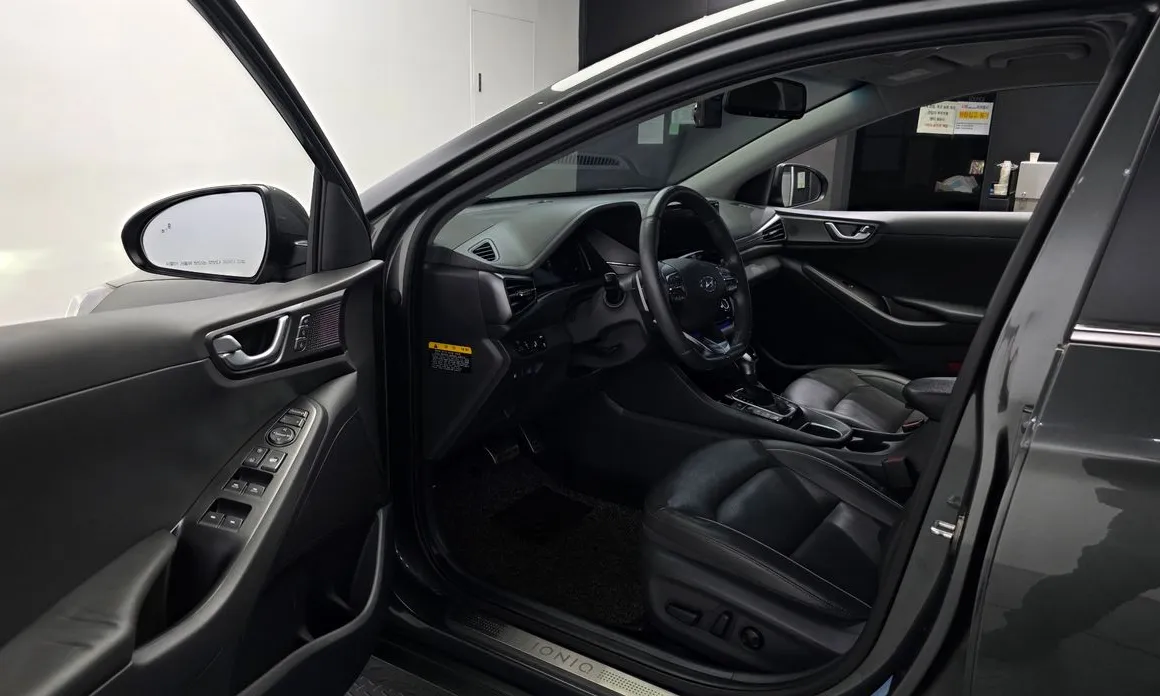 Hyundai Ioniq