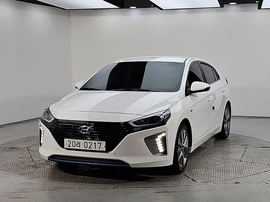 Hyundai Ioniq