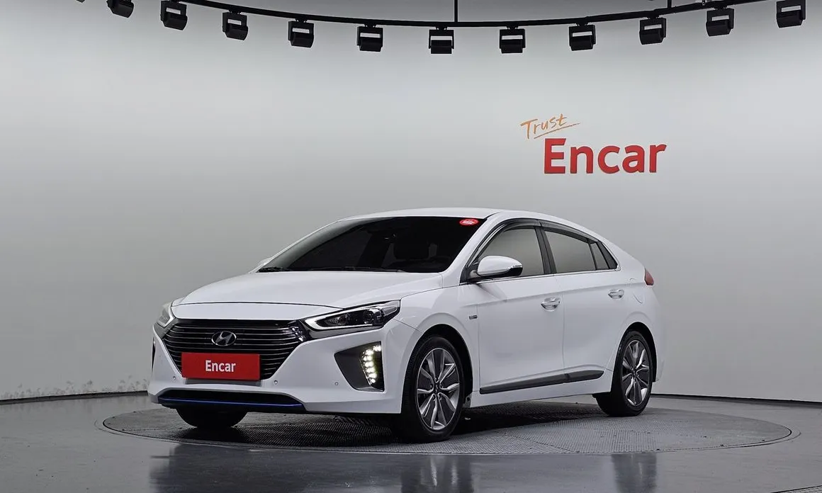 Hyundai Ioniq