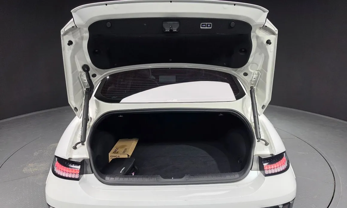 Hyundai Ioniq6