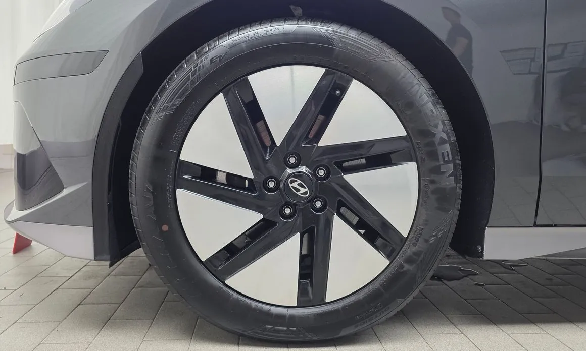 Hyundai Ioniq6
