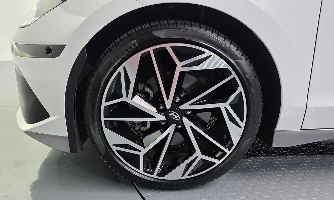 Hyundai Ioniq6