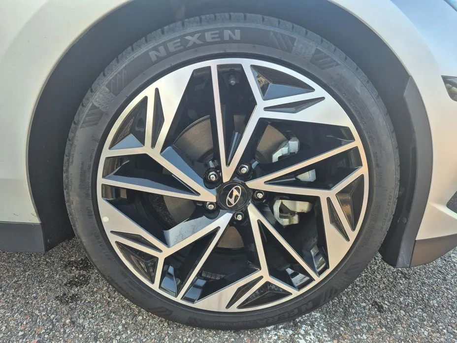 Hyundai Ioniq6