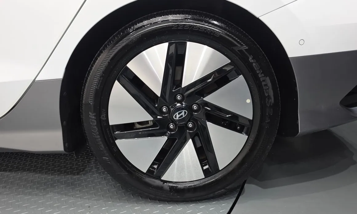 Hyundai Ioniq6