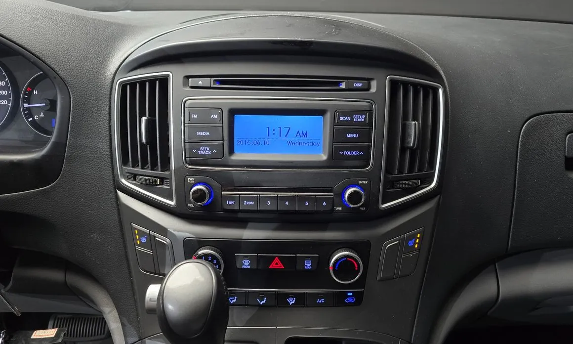 Hyundai Starex