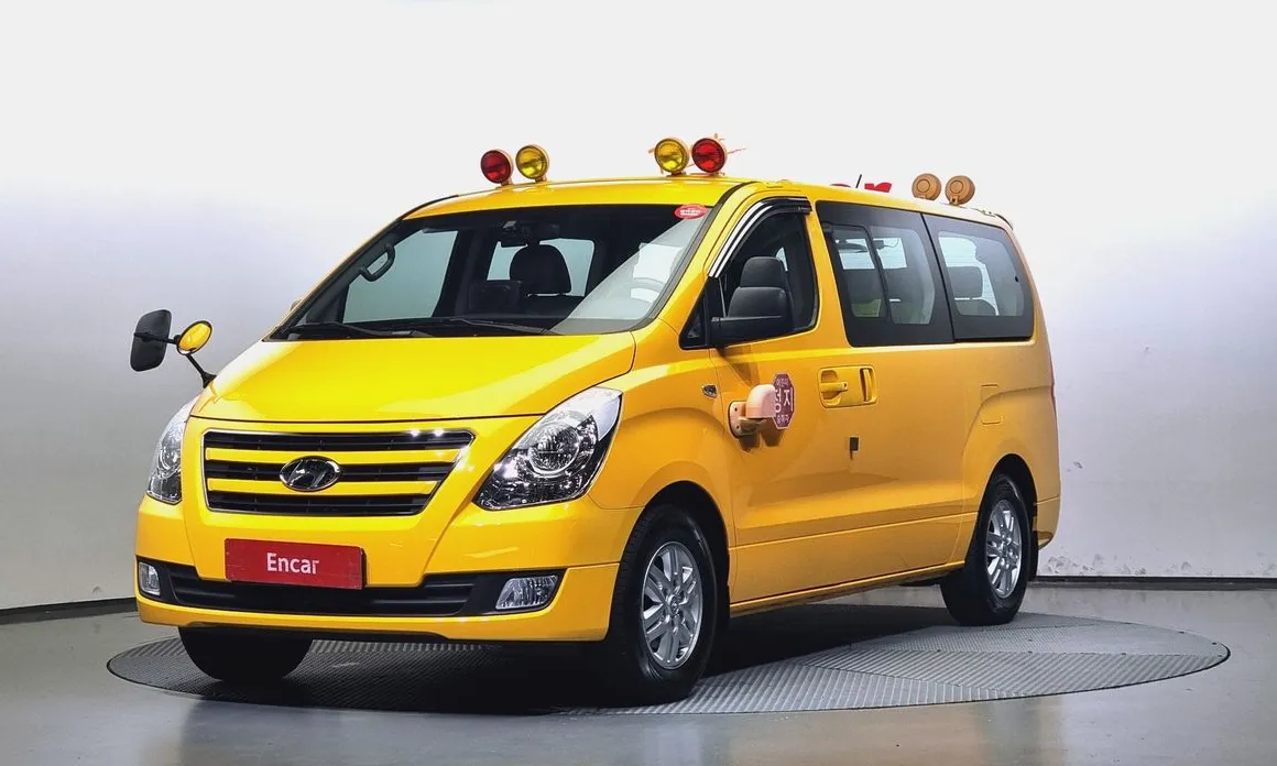 Hyundai Starex