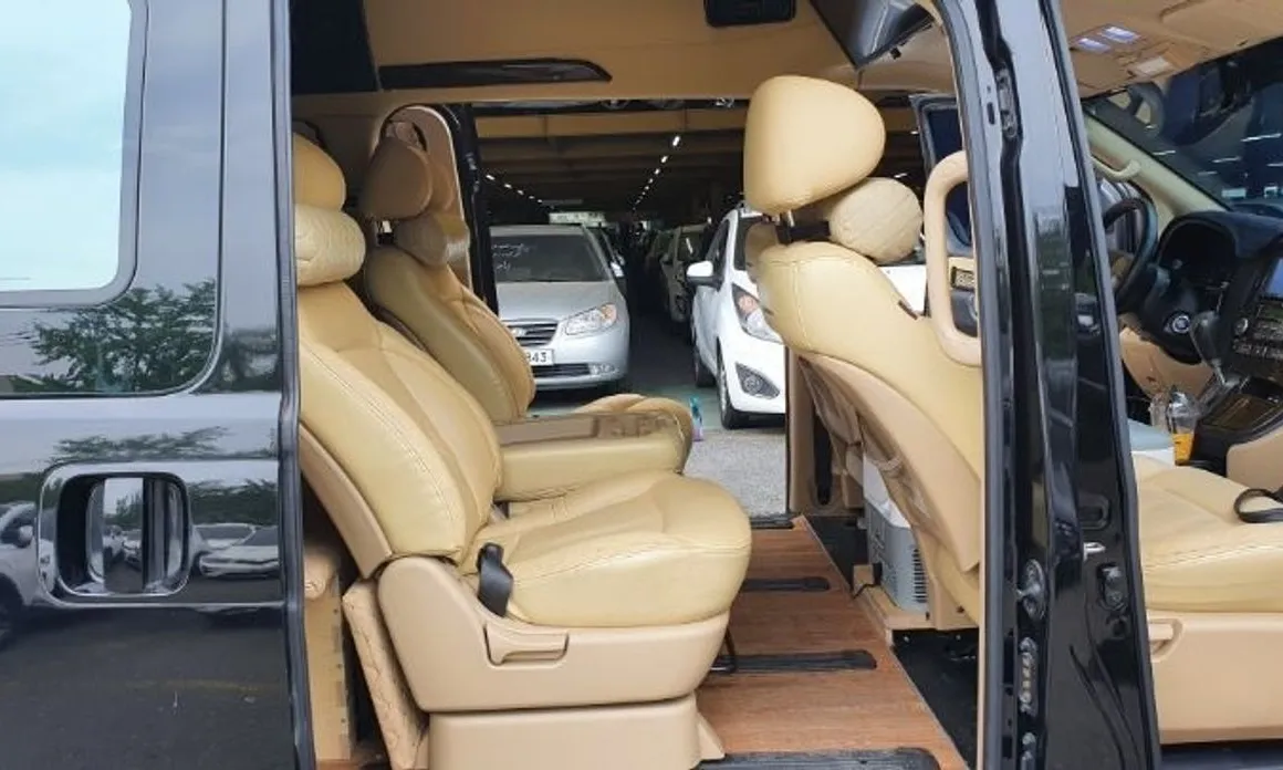 Hyundai Starex