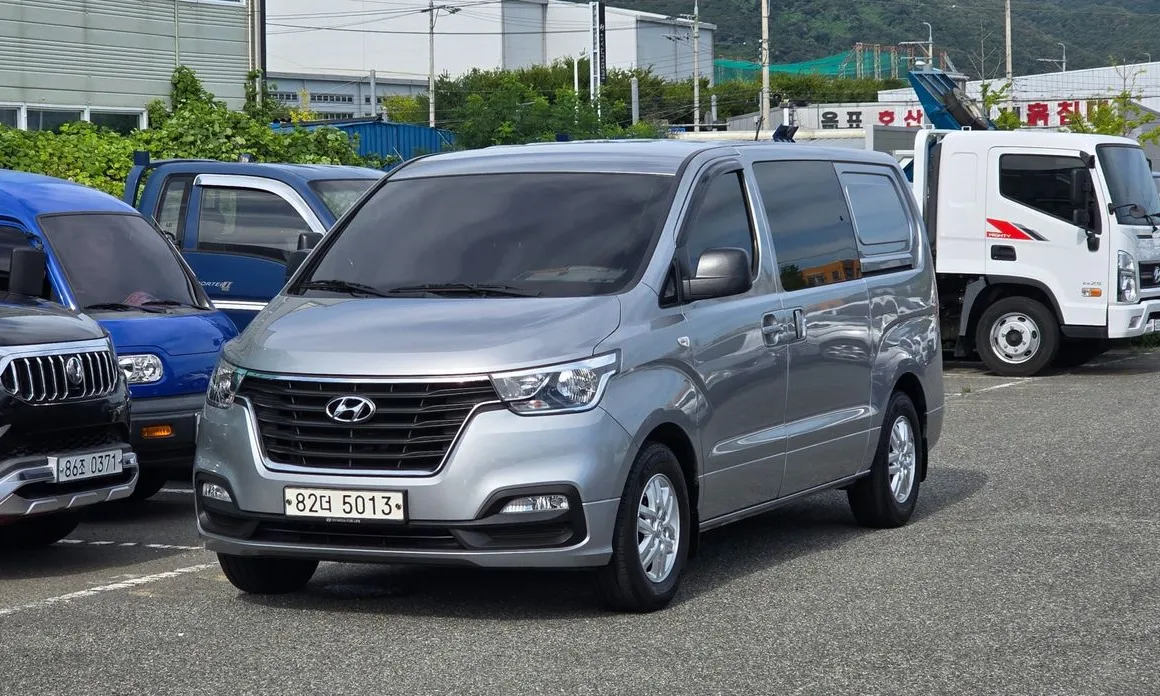 Hyundai Starex
