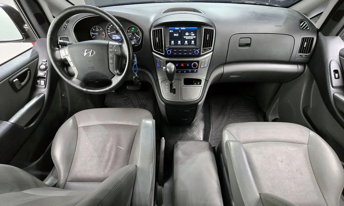 Hyundai Starex