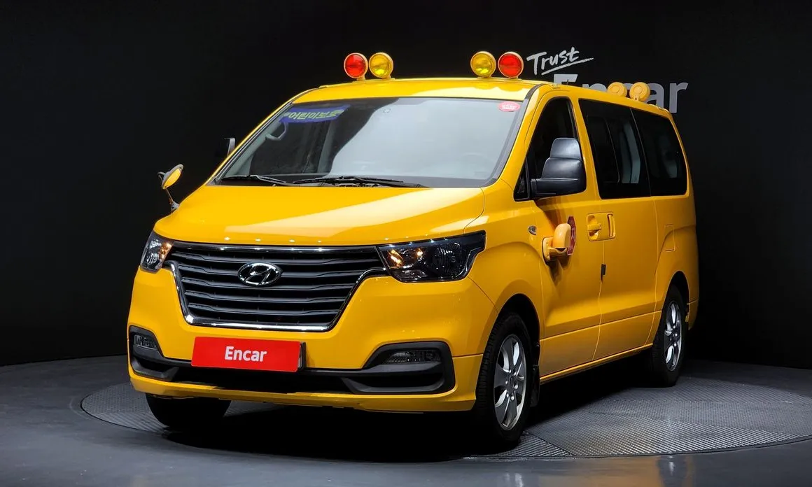 Hyundai Starex