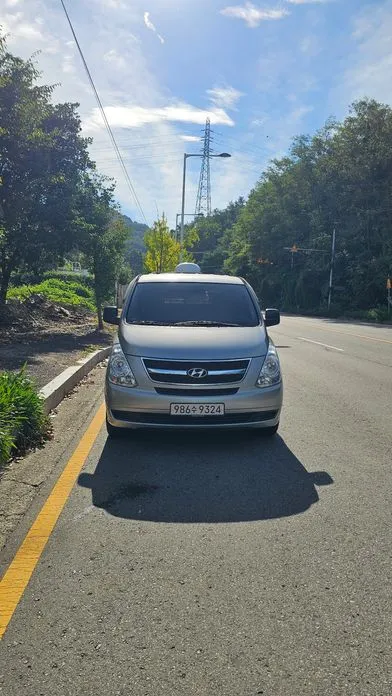 Hyundai Starex
