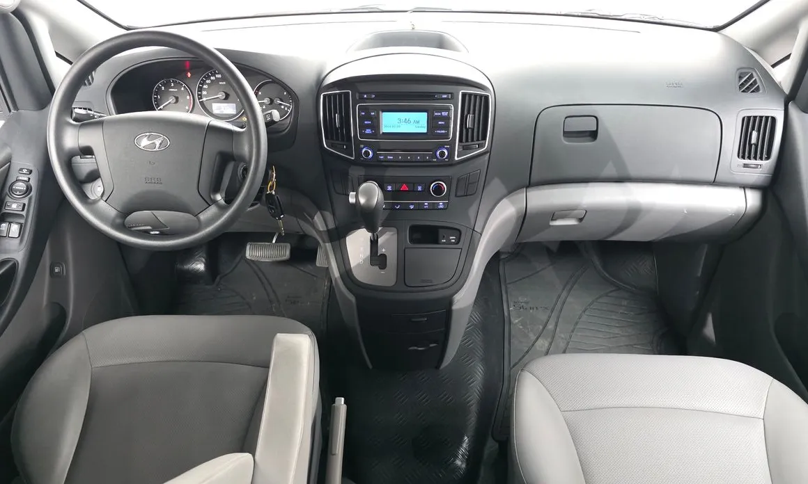 Hyundai Starex
