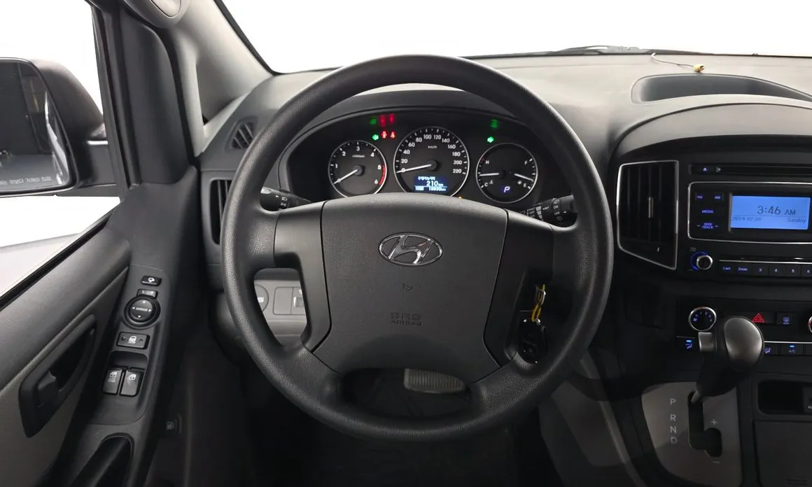 Hyundai Starex