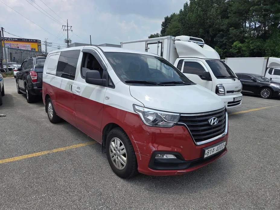 Hyundai Starex