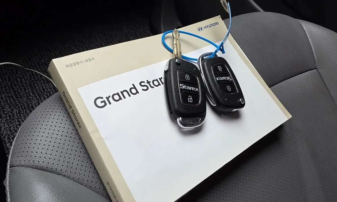 Hyundai Starex