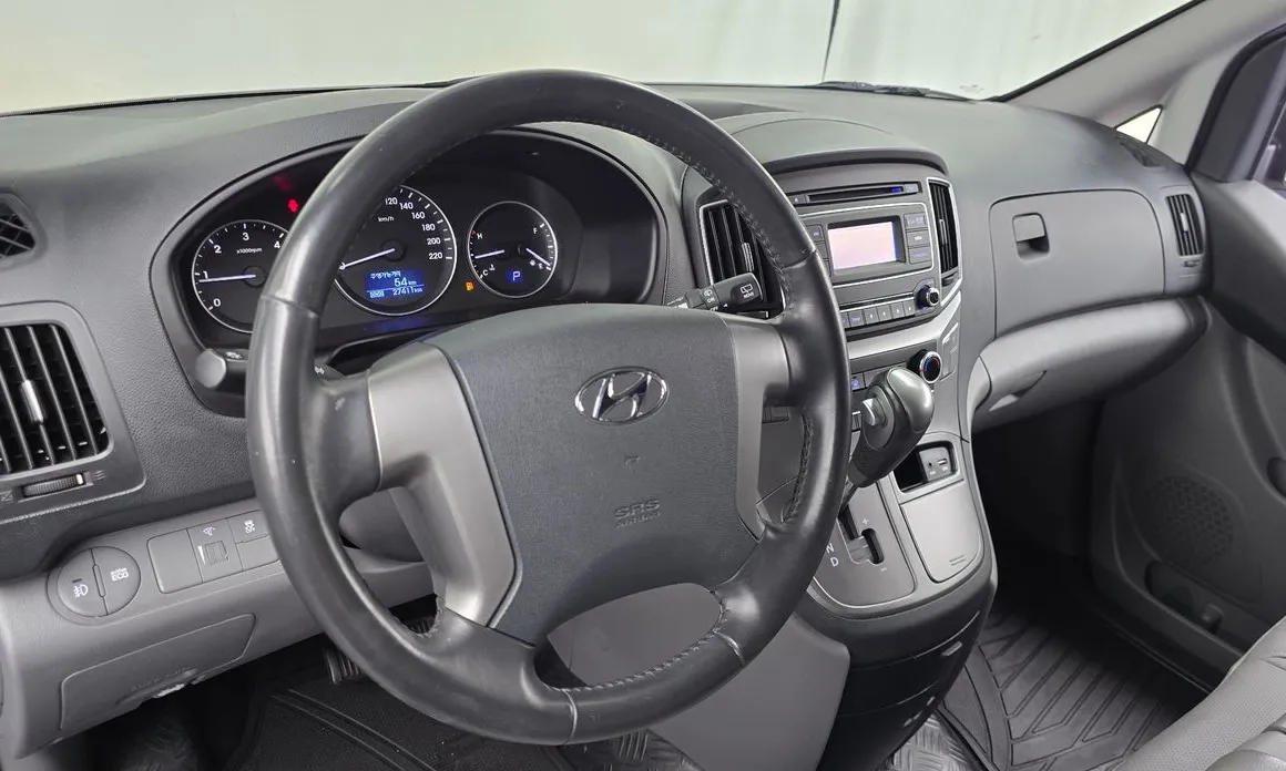 Hyundai Starex
