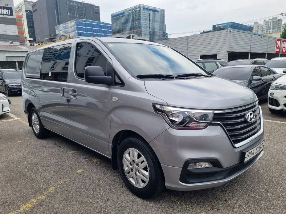 Hyundai Starex