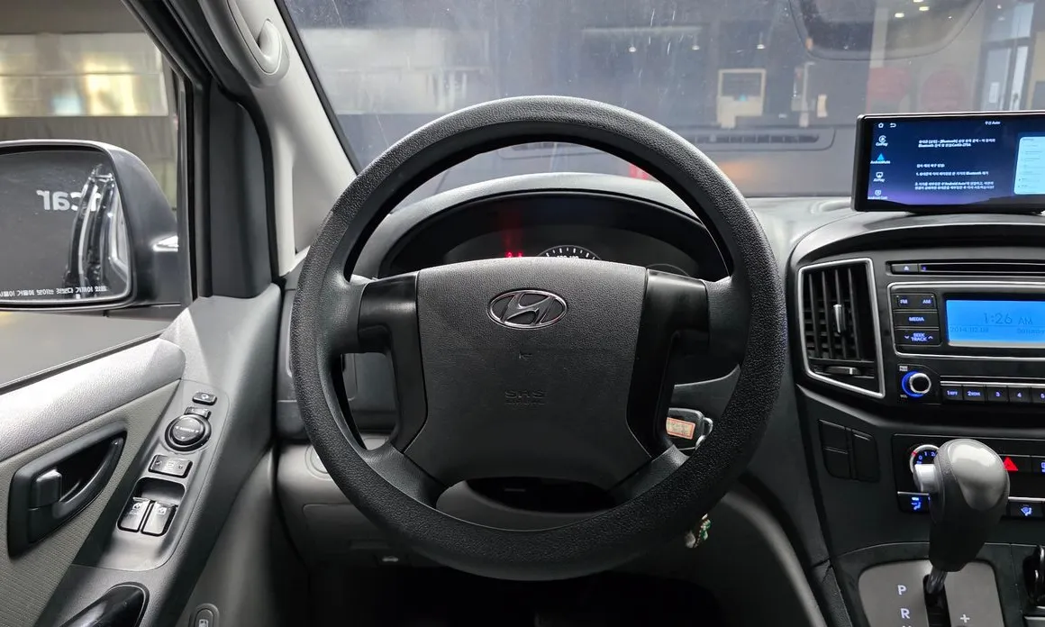 Hyundai Starex