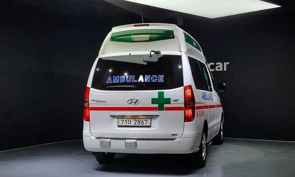 Hyundai Starex