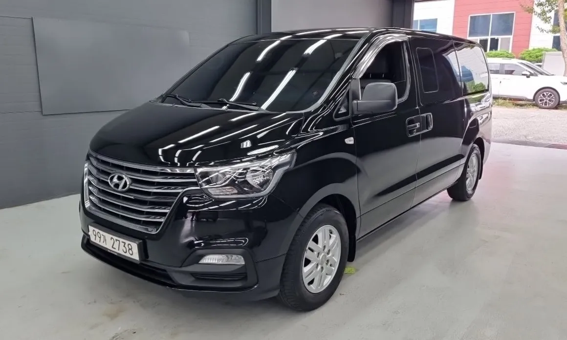 Hyundai Starex