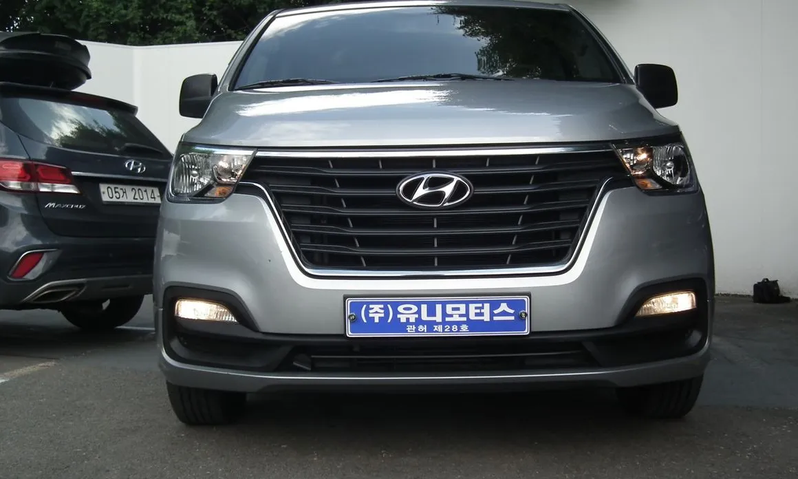 Hyundai Starex