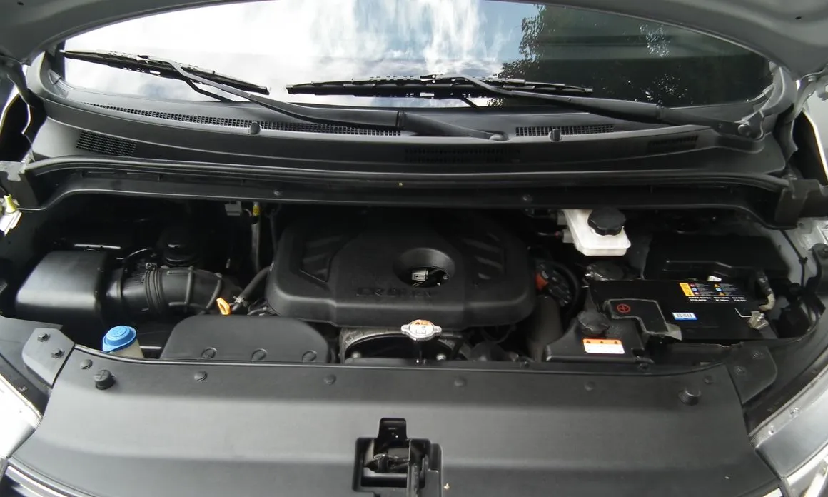 Hyundai Starex