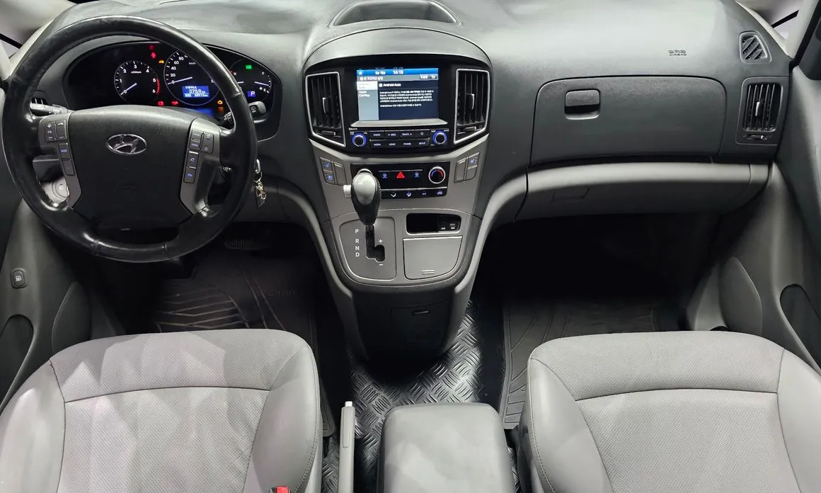 Hyundai Starex