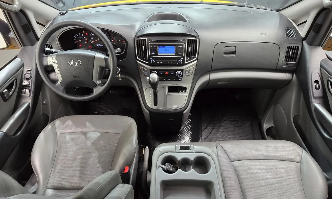 Hyundai Starex
