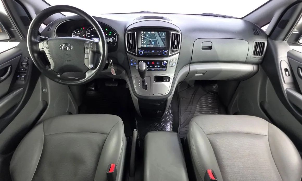 Hyundai Starex