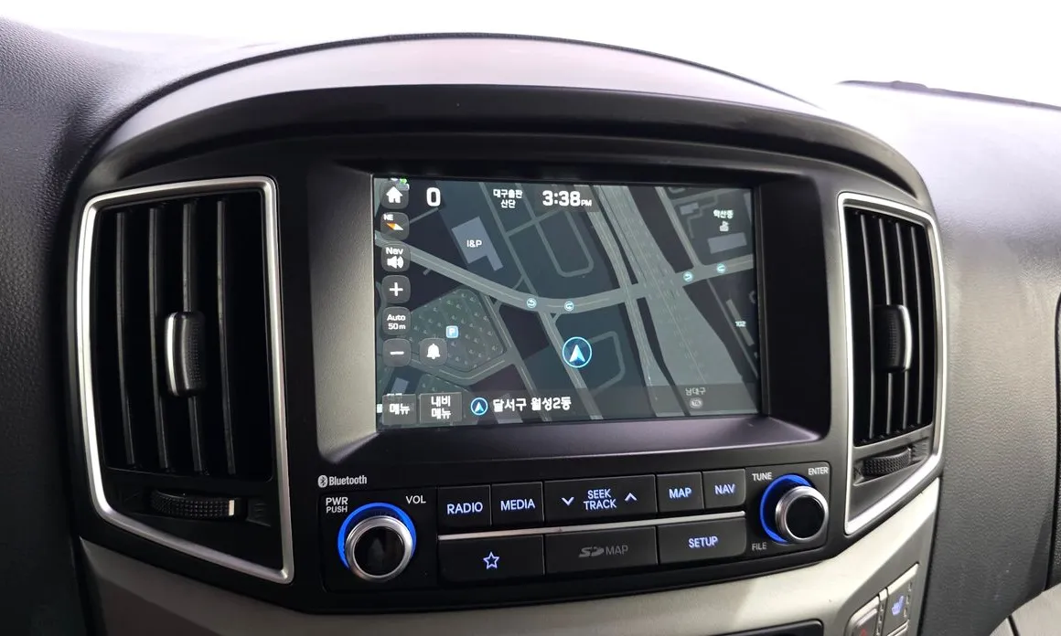 Hyundai Starex