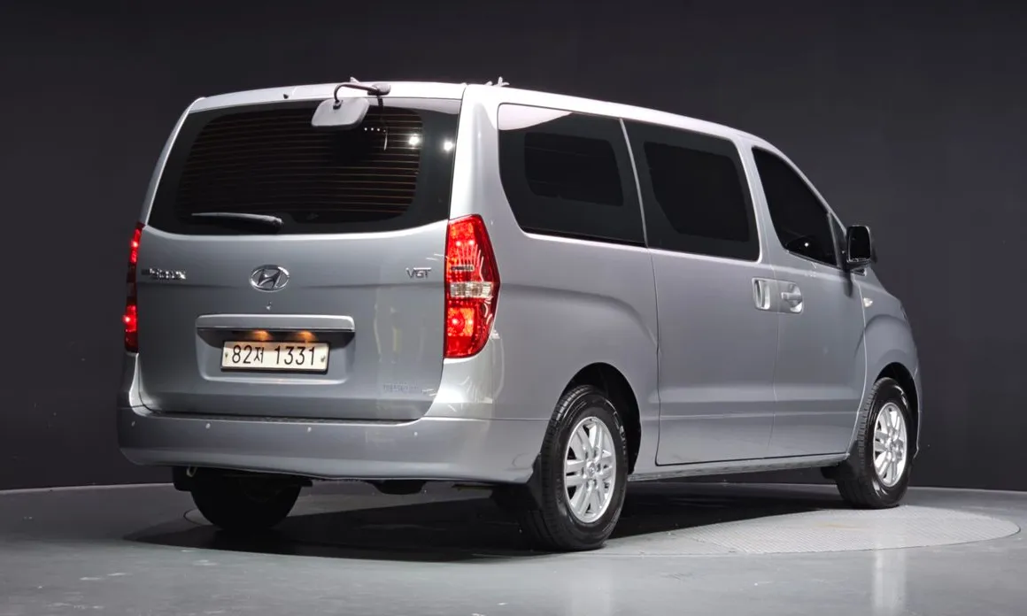 Hyundai Starex