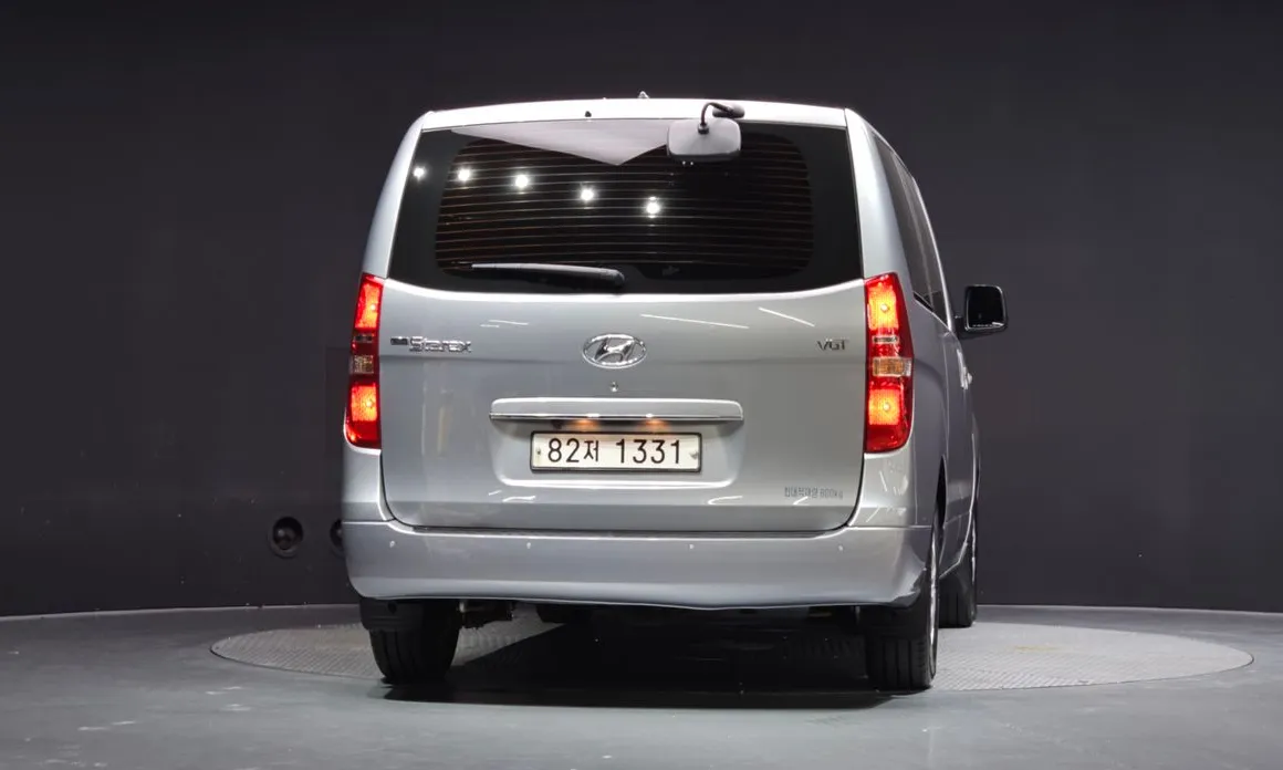 Hyundai Starex