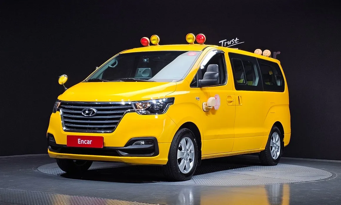Hyundai Starex