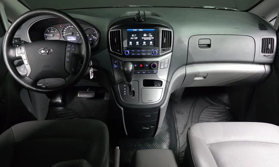 Hyundai Starex
