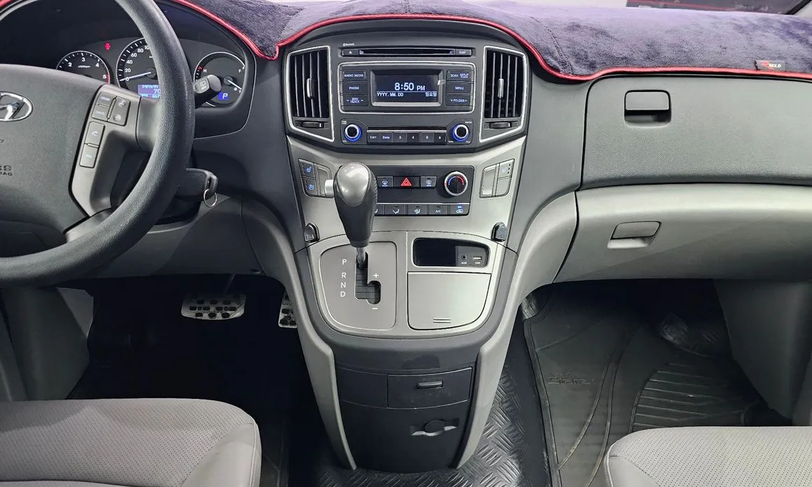 Hyundai Starex