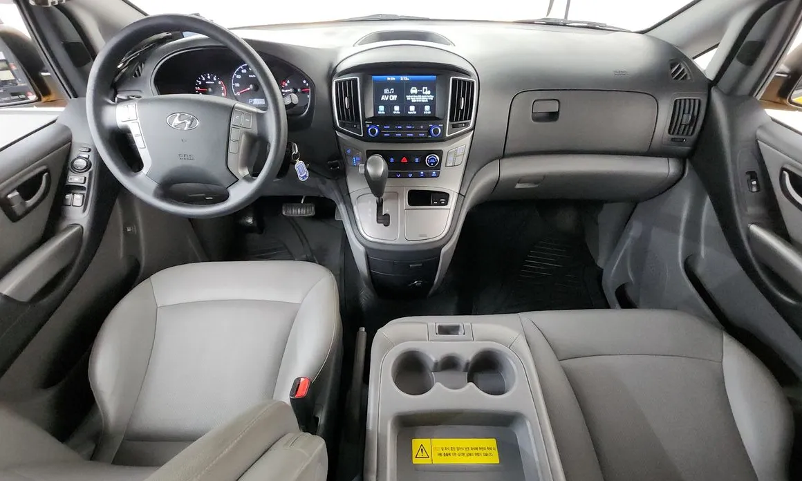 Hyundai Starex