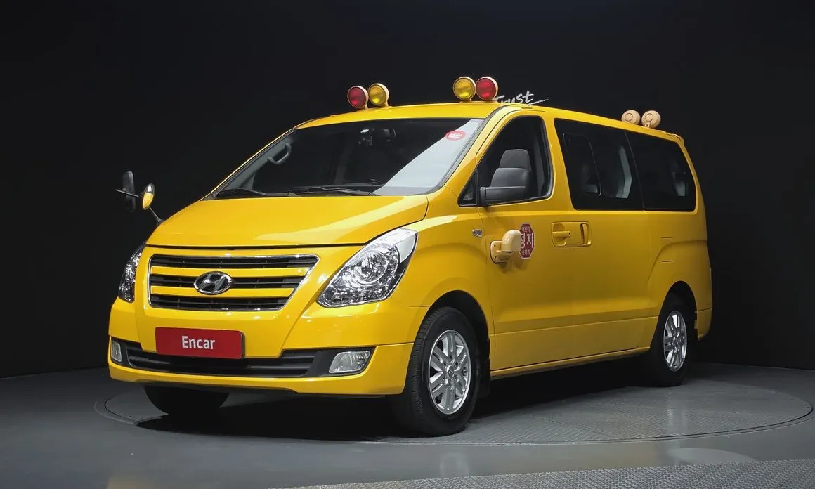 Hyundai Starex
